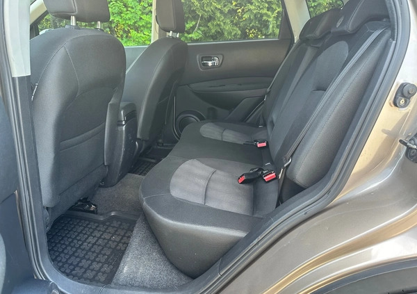 Nissan Qashqai cena 38500 przebieg: 173240, rok produkcji 2012 z Katowice małe 326